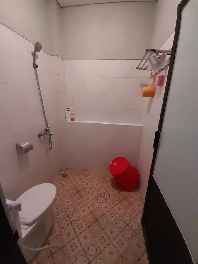Sabi Guest House - Strategic Family -Married Couples Only- Hostel In Prawirotaman Джокьякарта Экстерьер фото