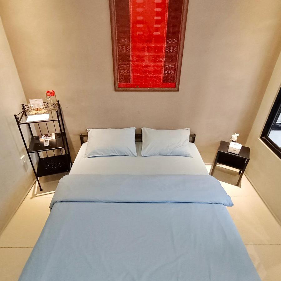 Sabi Guest House - Strategic Family -Married Couples Only- Hostel In Prawirotaman Джокьякарта Экстерьер фото